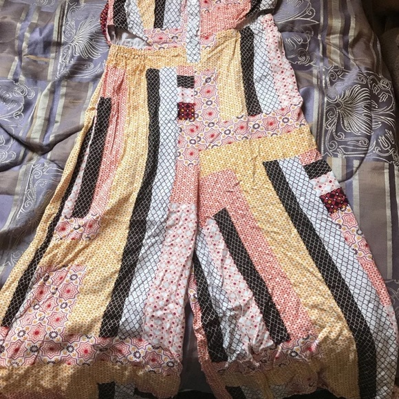 Jump suit - Picture 5 of 5